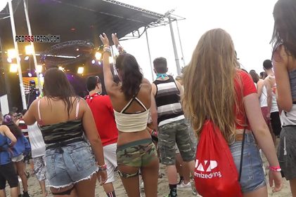 179b Fat Butt Booty Ass thot hoe leggings candid creep voyeur hidden camera see through short skirt bootyshorts feet cameltoe thong slip thong cheeks creepshot