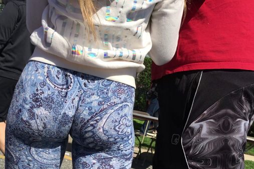 657-prev-bubble-butt-leggings-jiggle-ass-shake-arse-culo-booty-public-candid-creepshot-blue-sexy-hidden-cam