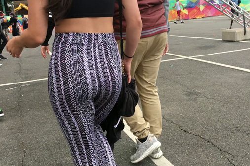 683 prev-edc-leggings-candid-voyeur-creepshot-public-jiggle-booty-culona-ass-butt-big-grande-perv