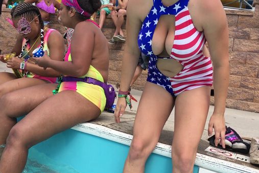 691 prev-boobs-big tits-candid-creepshot-video-waterpark-bikini-blonde-triple d-voyeur
