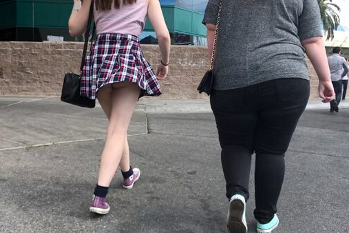 710 prev-short skirt-candid-creep-video-public-wind-blow-up-panties-booty-oops-ass-teen