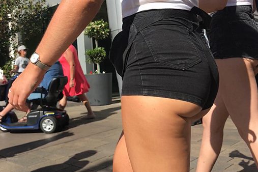 795 prev-booty short-jean-denim-public-candid-amazing-ass-caguht-on camera-hidden-creep-video-hd-culo