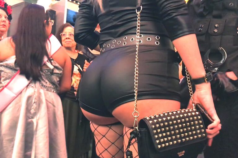 878-prev-amazing candid ass-booty video-super ass-booty shorts-costume creep-voyeur candid