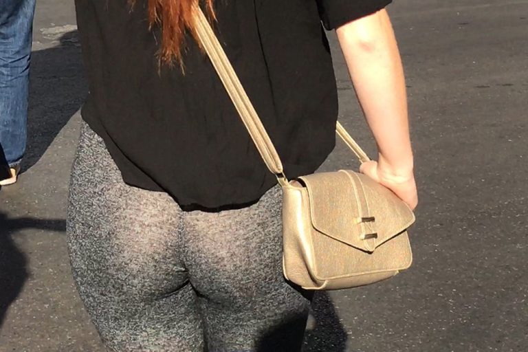 60-0033-yoga pants-public-teen-ginger-candid-creepshot-hd-nice ass-grey-jiggles-see thru-a